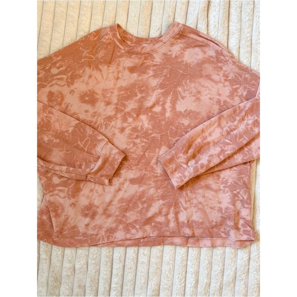 pink lily tie die long sleeve tee size large